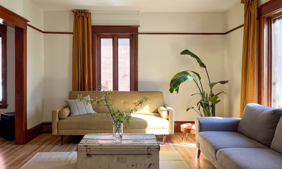 Lac-Megantic House | At Leo's by Maison Dudley