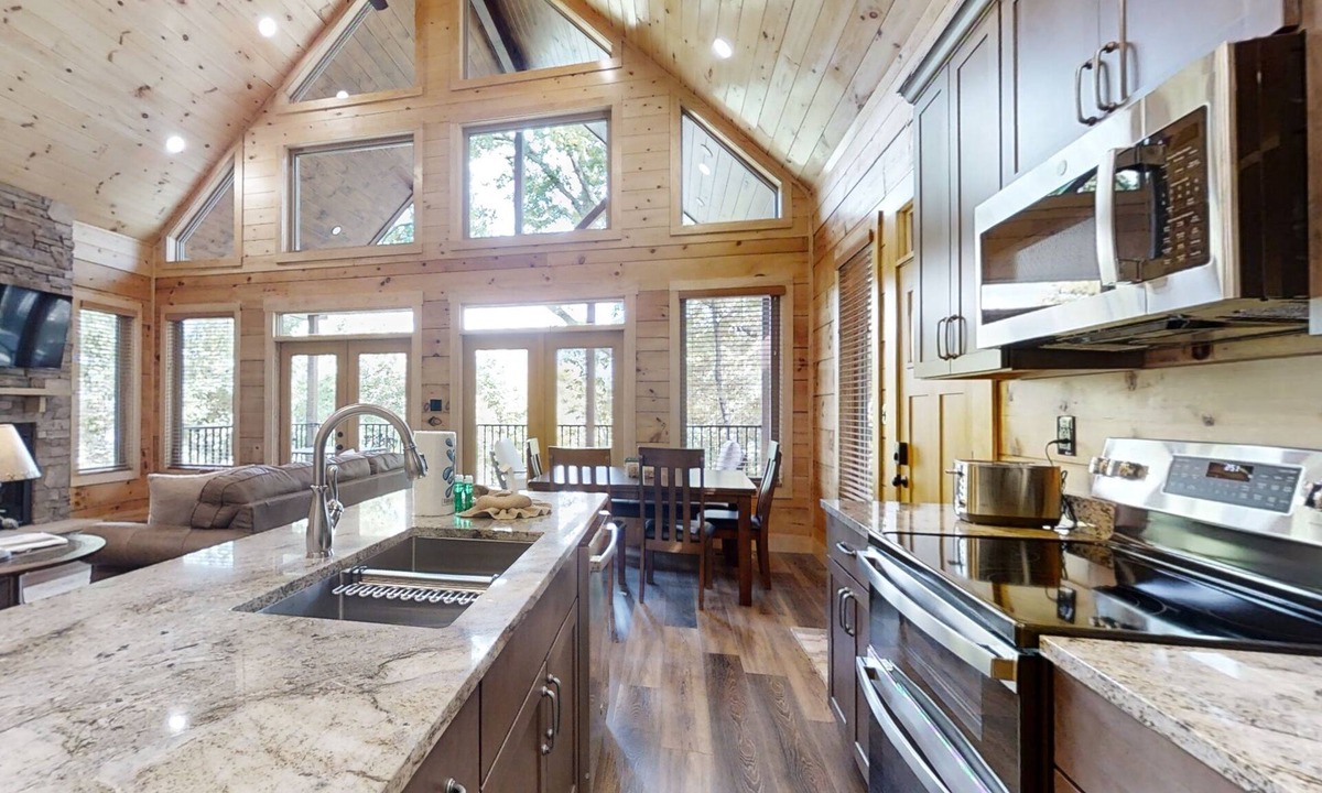 Wears Valley Cabin | At Park's Edge (3-Bedroom Cabin) with Mountain view by RedAwning