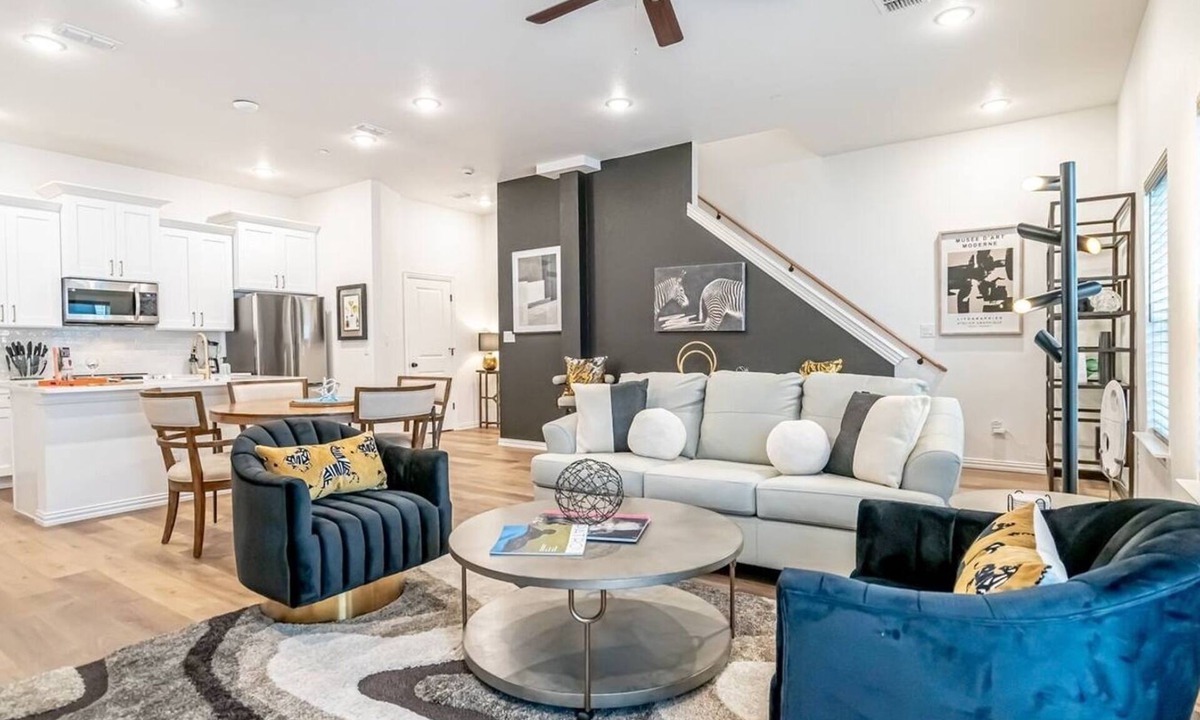 Arlington House | AT&T Stadium Easy Walk + Free Garage Parking