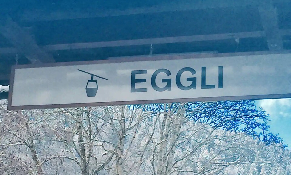 Gstaad Ski Chalet | At the foot of Mount Eggli Gstaad-Skiing can begin on foot.