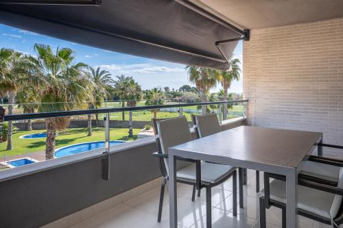 Torredembarra Apartment | AT115 Completamente equipado, con piscina y cerca de la playa