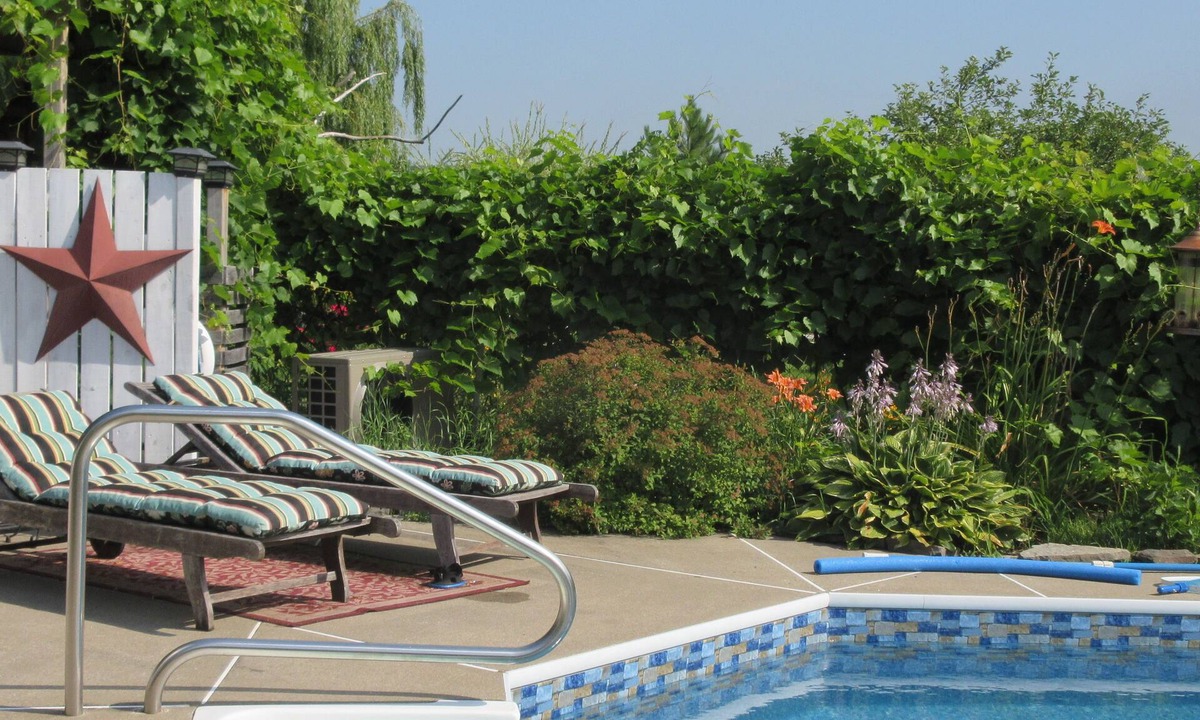 Sainte-Julie Bed & Breakfast | Atelier Galerie Anne Drouin & Pension