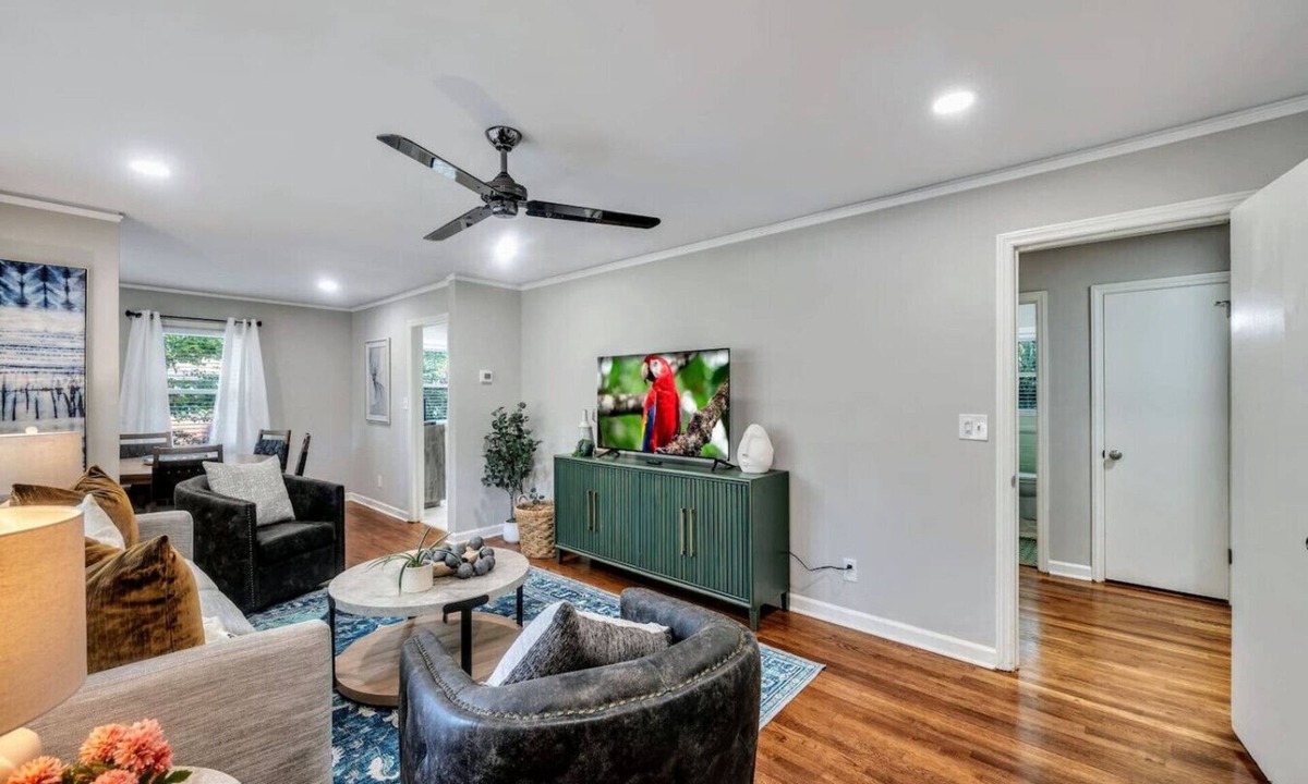 Forest Park House | ATH-Charming ForestPark 2mi from Interstat (stony)