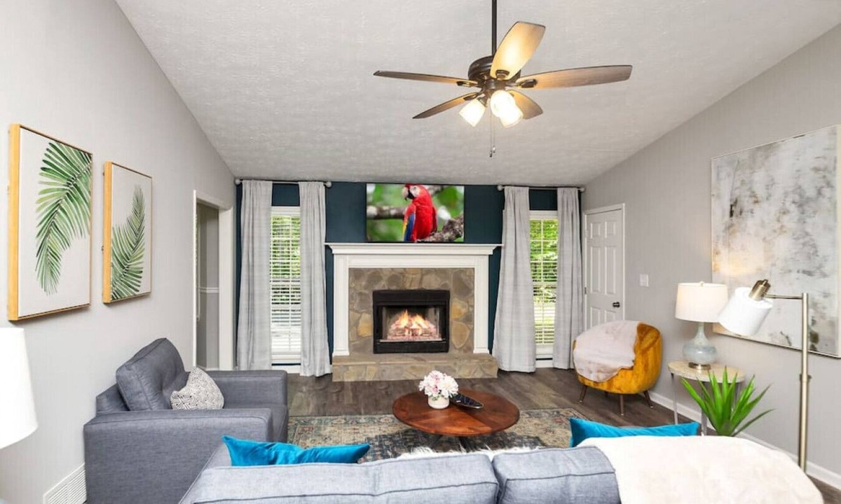 Dallas House | ATH - Dallas - 3BR - Pet Friendly - (arbor)