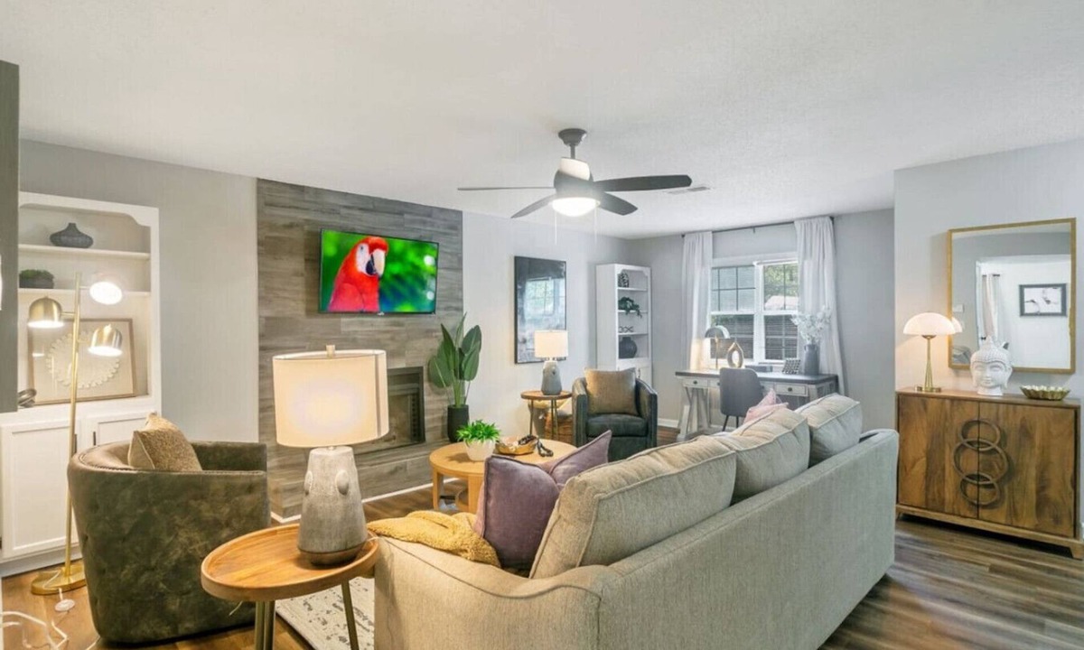 Smyrna Villa | ATH - Sleeps 4 - 2 Beds - Pet friendly - CC4