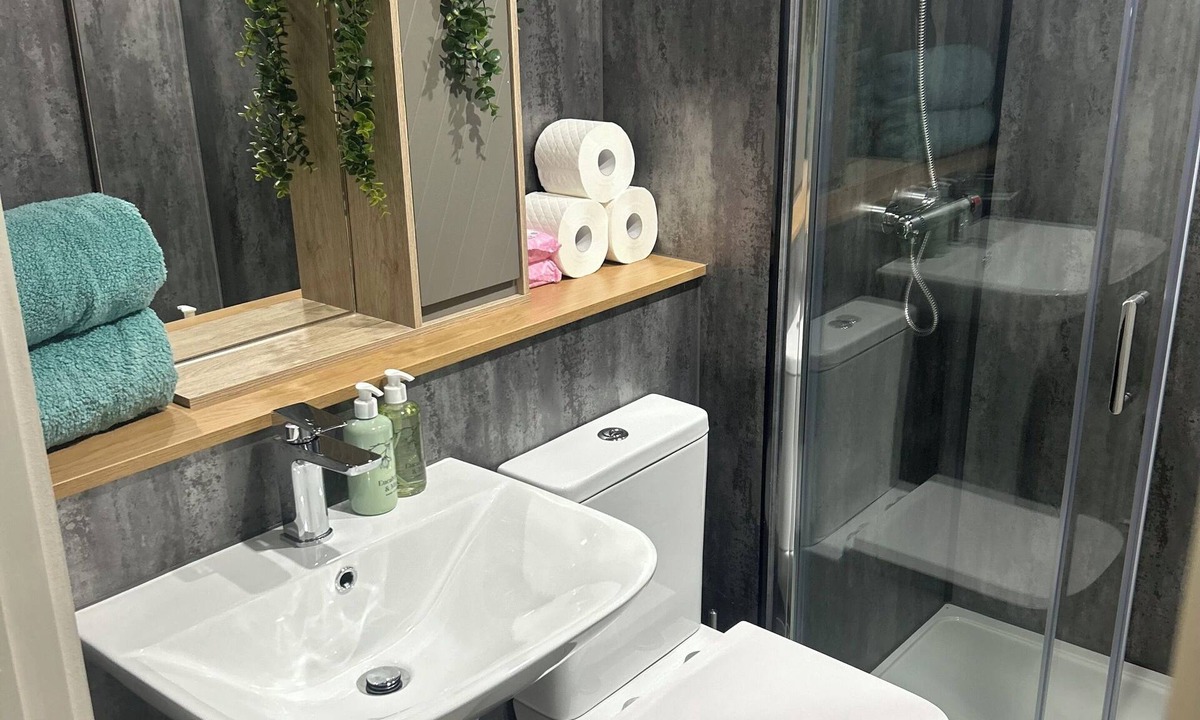 Leeds City Center Apartment | Athenaeum House