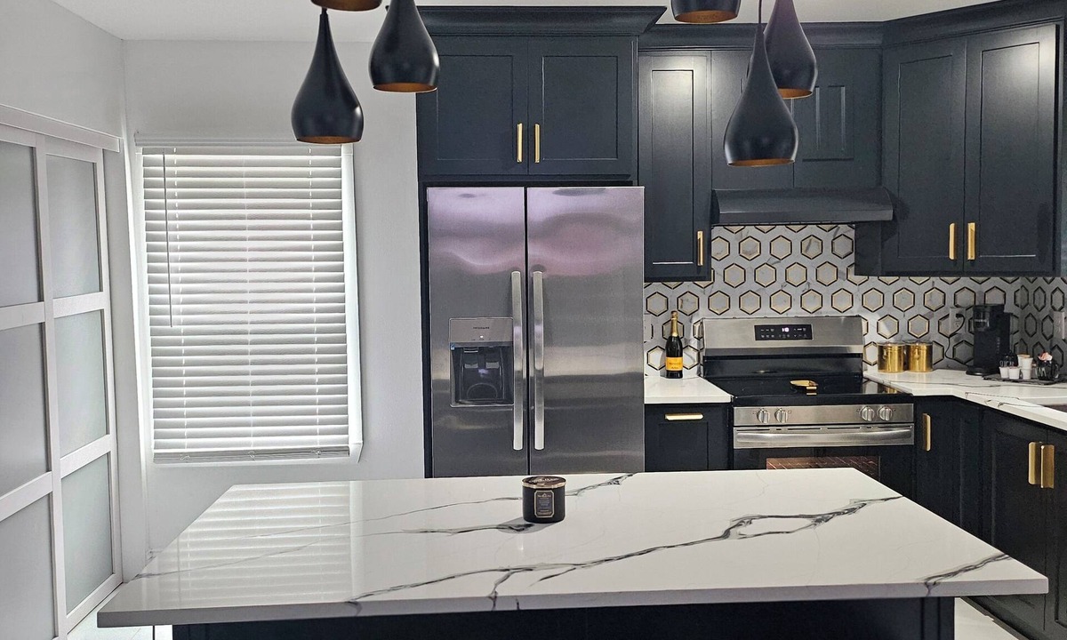 Candler-McAfee Apartment | Atlanta Chic Getaway!