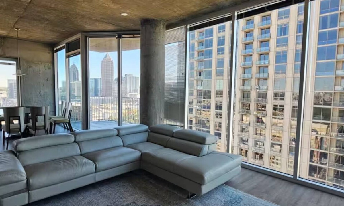 Loring Heights Condo | Atlanta Luxury Penthouse w/skyline view