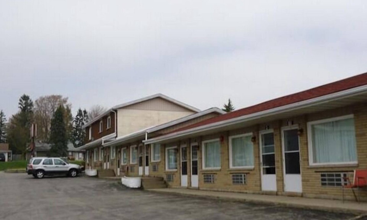 Orangeville Hotel | Atlanta Motel