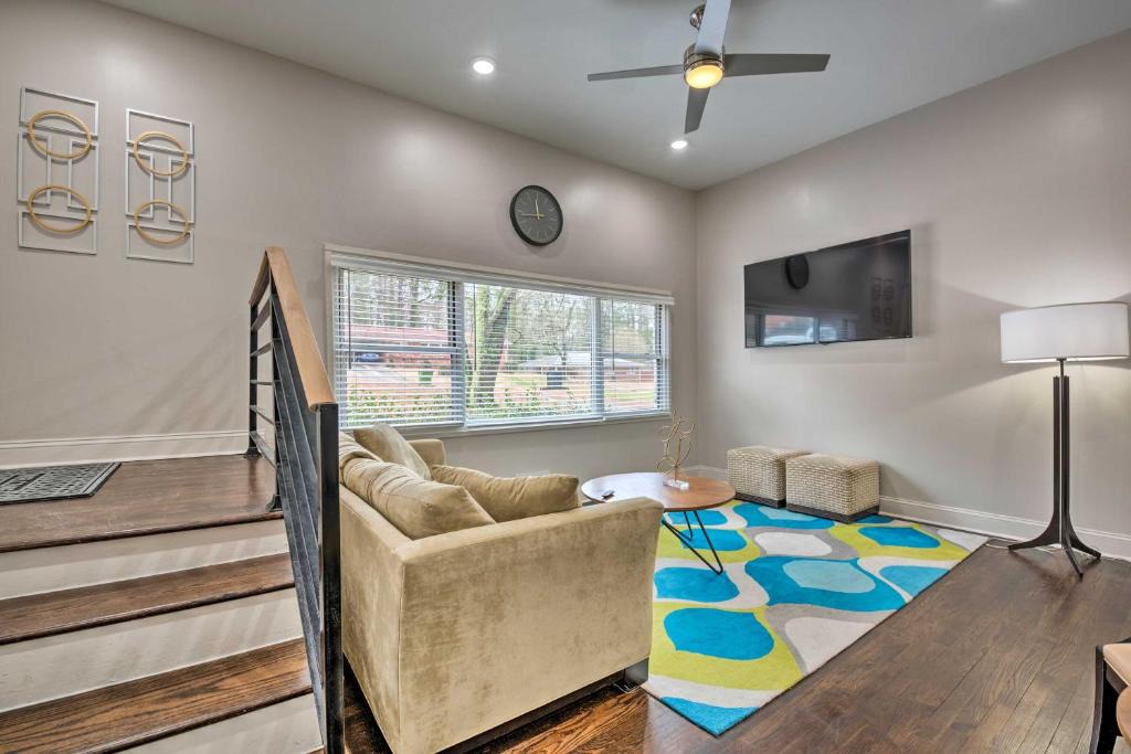 Church Street House | Atlanta Retreat w/Deck in Greenbriar Area!