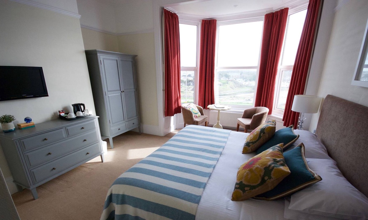 Bude Hotel | Atlantic House Hotel