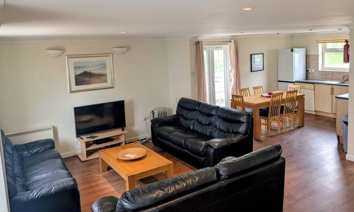 Saint Columb Major Cabin | Atlantic Lodge - 4 Bedroom - Pool -Spa - Gym
