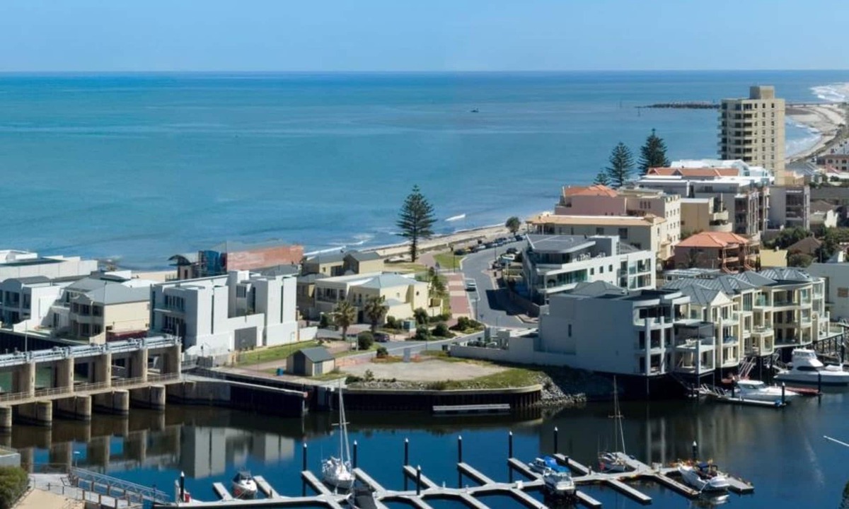 Glenelg Hotel | Atlantic Tower Motor Inn