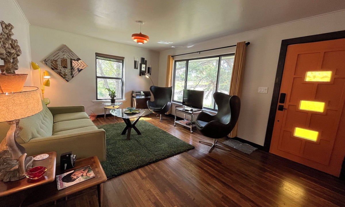 Tulsa House | Atomic Bungalow on Bunker Hill