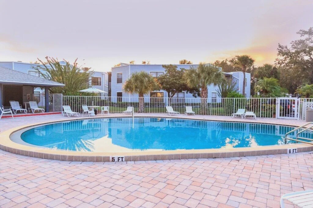 Ventura Condo | ATRIUM DRIVE GETAWAY