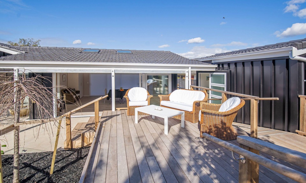 Bucklands Beach Bed & Breakfast | Attitude BnB