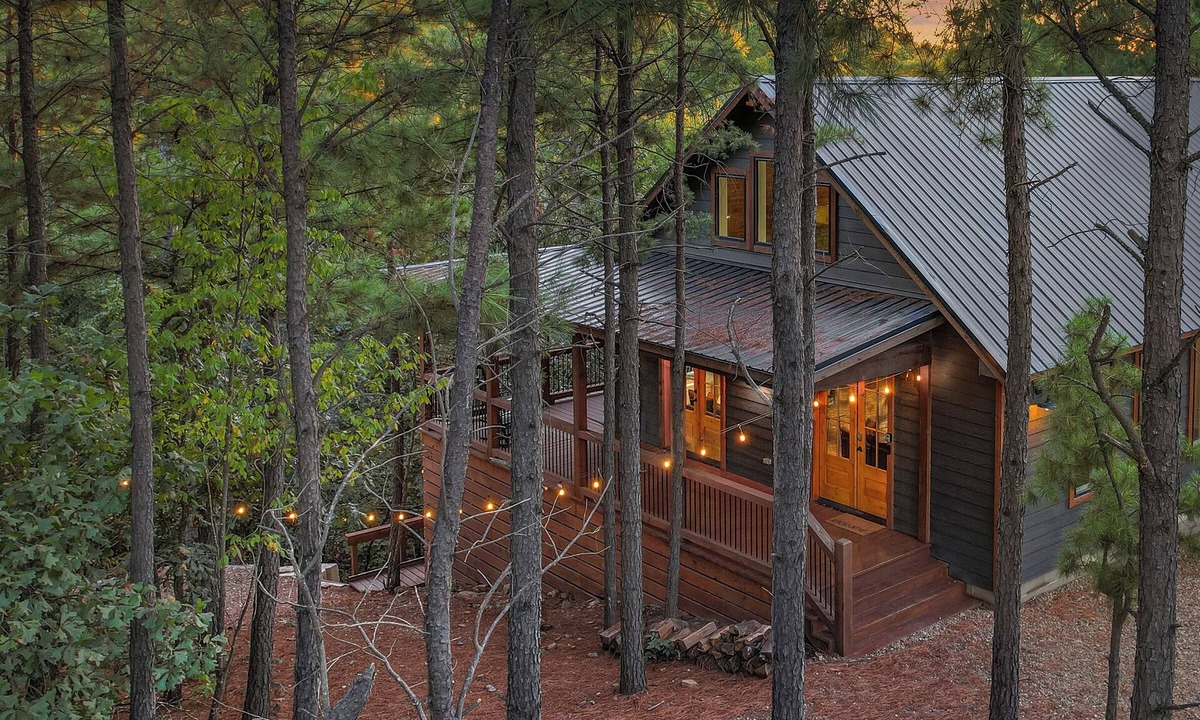Broken Bow Cabin | ATV Trails Firewood S’mores Hot Tub