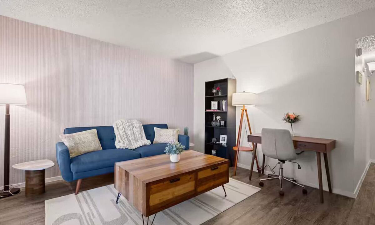 Hyde Park Apartment | ATX Casa Vida BnB ~ Near North Loop & UT