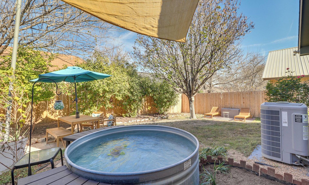 Quail Hollow House | ATX Urban Oasis: Cowboy Pool + Fenced Yard