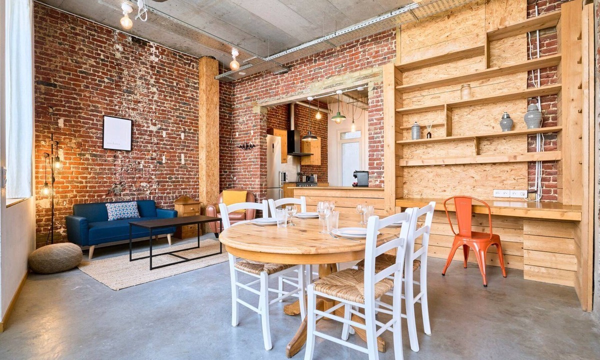 Lille-Moulins Apartment | Atypical Apartment with 2 basement bedrooms