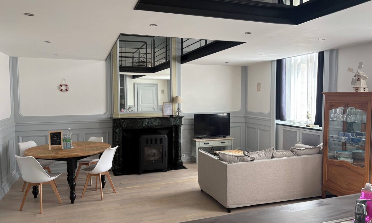 Abbeville Apartment | Atypical loft: the breath of the bay