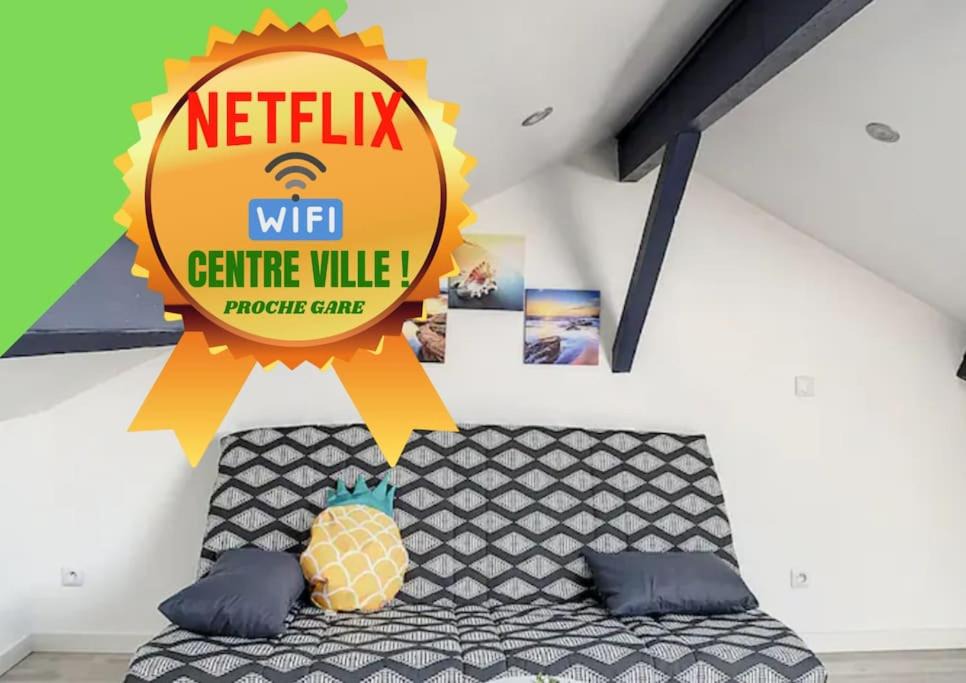 Saint-Quentin Apartment | Atypique T1 Duplex - WIFI .Parking .Proche .Gare