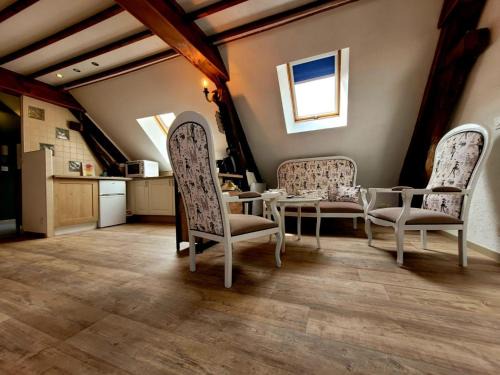 Avize Apartment | Au 1894 Loft