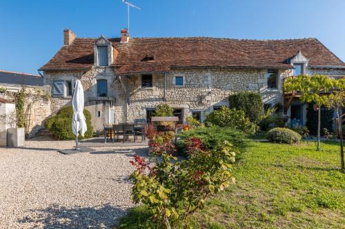 Tavant Bed & Breakfast | Au Bo Voyage