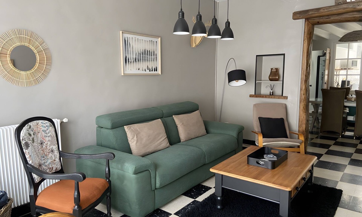 Crecy-en-Ponthieu House | Au Bois Dormant Holiday Home