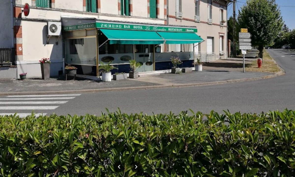 Beaune-la-Rolande Hotel | au bon accueil
