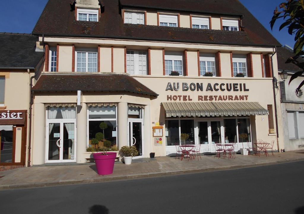 Juvigny-sous-Andaine Hotel | Au Bon Accueil