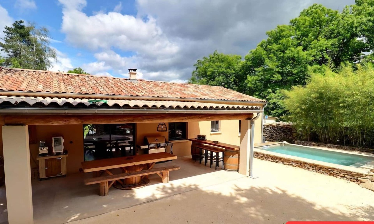 Gravieres Villa | Au Bon Vivre