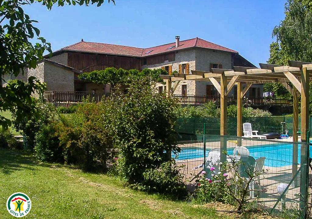 Saint-Lattier House | au bonheur du cedre