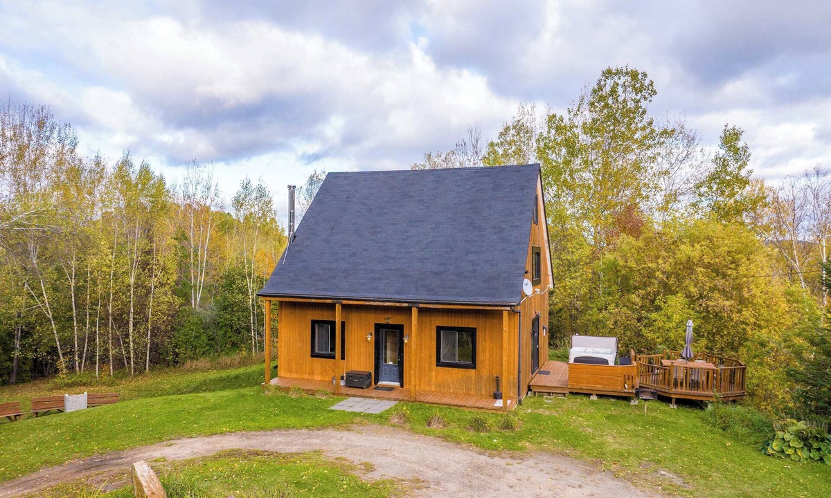 Sainte-Melanie House | Au Chic Chalet des Chutes | Chic Cottage | Spa