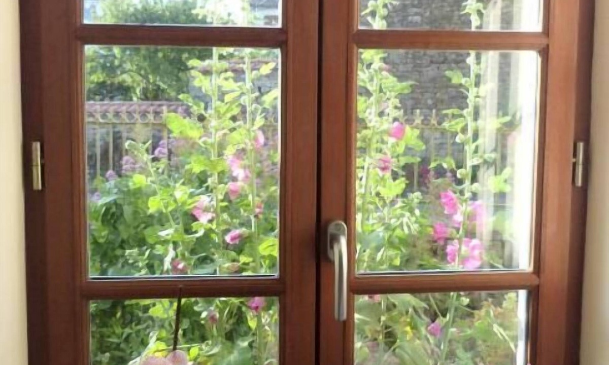 Saint-Juire-Champgillon House | Au Clair du Soleil