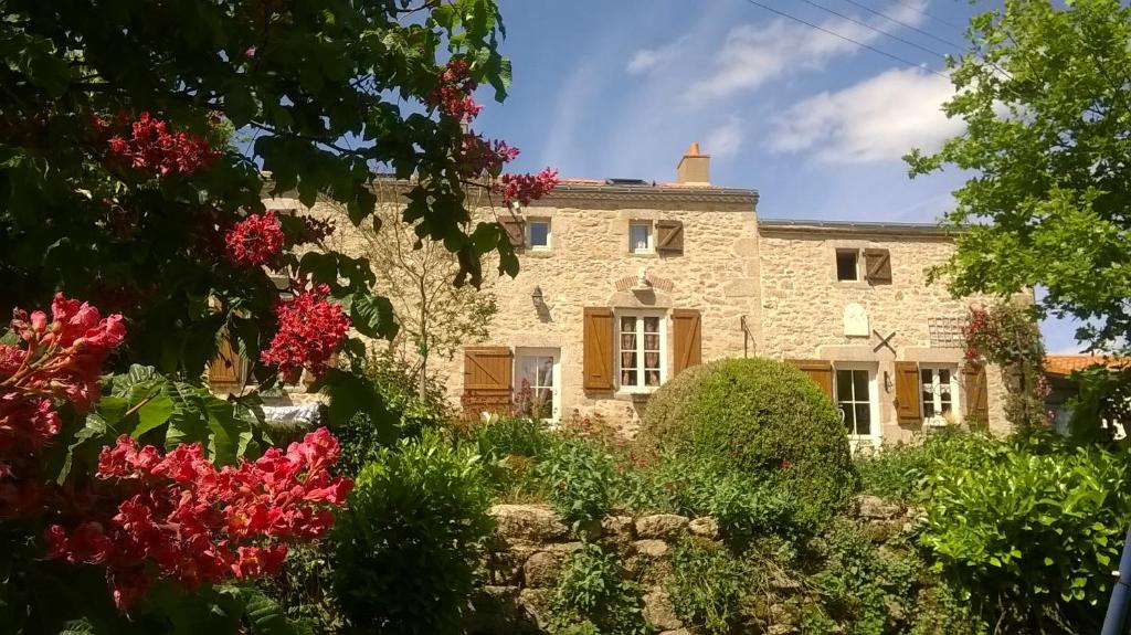 Saint-Malo-du-Bois Bed & Breakfast | Au Coeur de la Nature