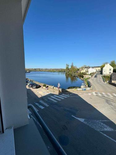 Huelgoat Apartment | Au coeur du chaos