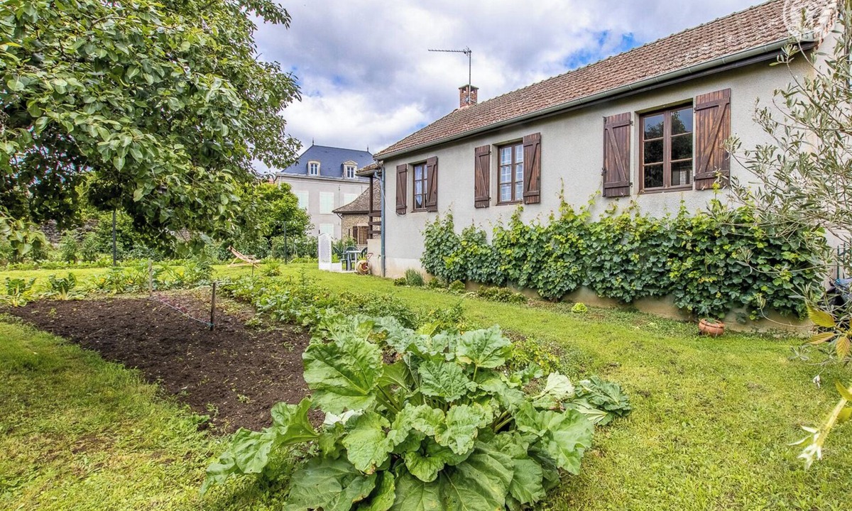 Paris-l'Hopital House | Au Fil de la Cozanne