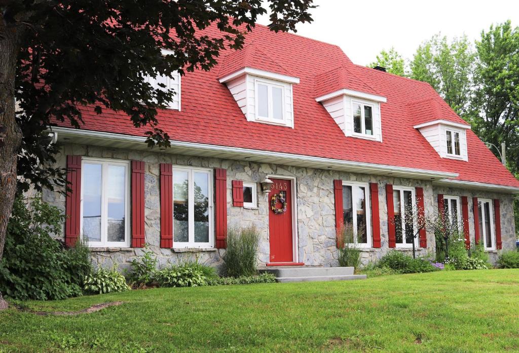 Boischatel Bed & Breakfast | Au Gîte de la Chute