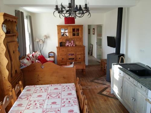 Paroisse Saint-Augustin-de-Chaux House | Au gite Dolois