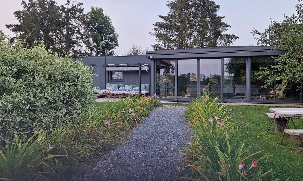 Belval-sous-Chatillon Villa | Au Gré Des Lis: Maison D'hôtes/gîte/table D'hôtes