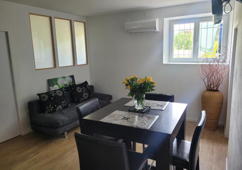 Puygouzon Apartment | Au Grand Chêne Jolie T3 à 5 min d'Albi
