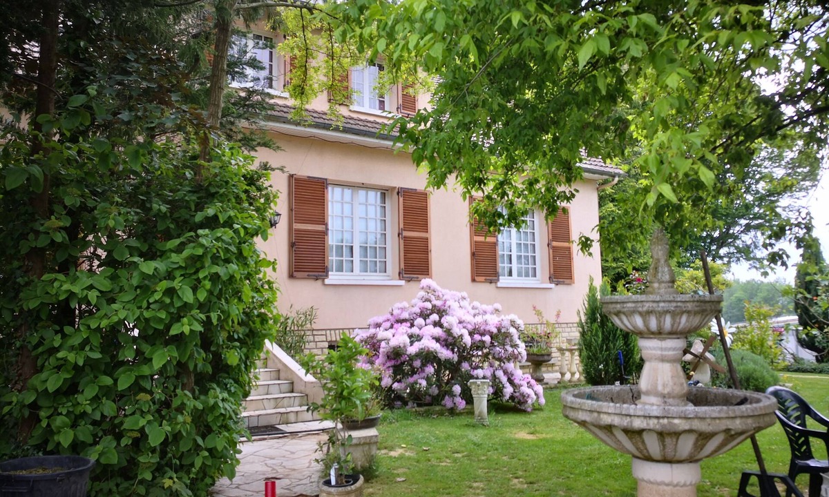 Secondigny Bed & Breakfast | Au Jardin Fleuri