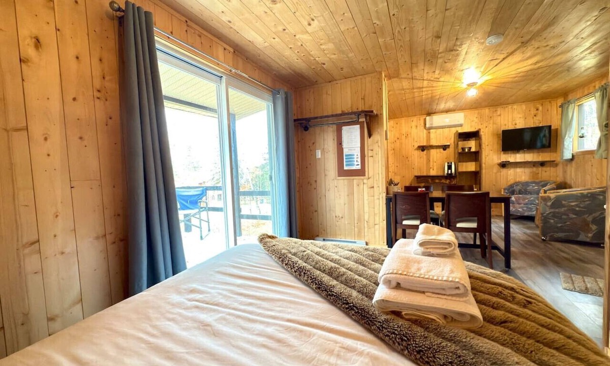 Pohenegamook House | Au lac Pohénégamook, béatitude garantie! cabine#3