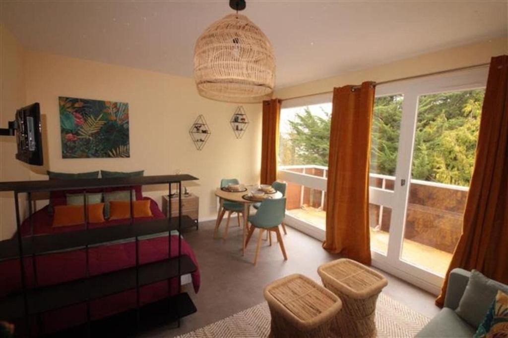 Valognes Apartment | Au parc de plaisance parking gratuit