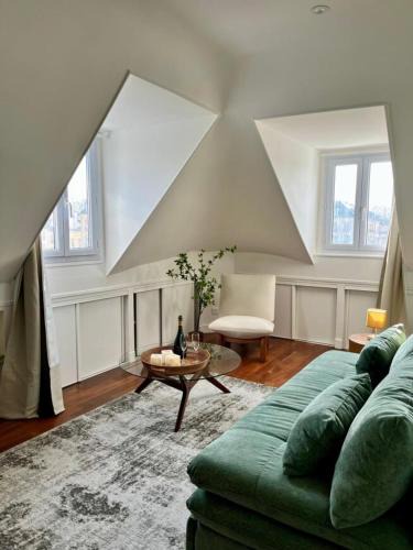 Notre-Dame Apartment | Au pied du Château