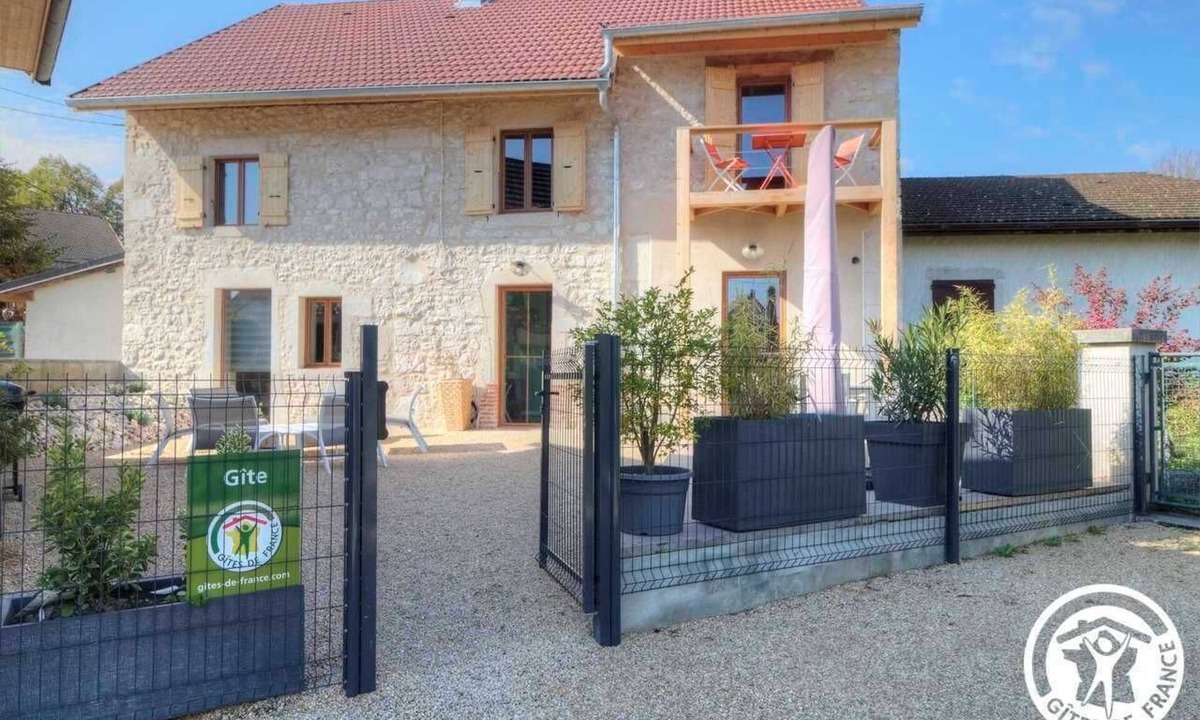 Ceyzerieu House | Au Pied du Colombier Chez Paul