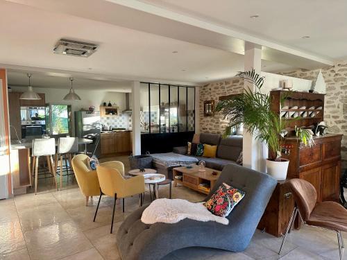 Bourganeuf House | Au Pied du Frêne