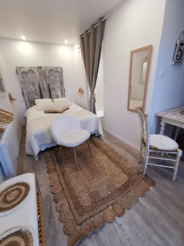 Basse-Goulaine Bed & Breakfast | Au Poème du Chêne, Logement indépendant, Calme, Parking gratuit