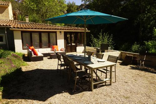 Caunes-Minervois House | Au Pont Romain Gites